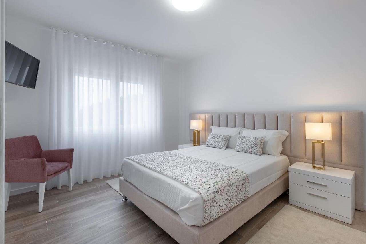 Acolhedor Apartamento T3 Serra D'El Rei 外观 照片